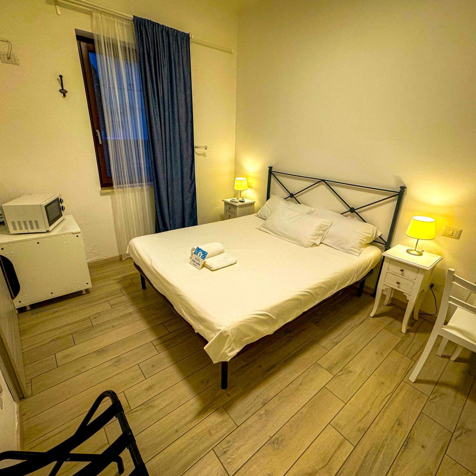 Sg Rooms - Casa Laura Peschiera del Garda Exteriör bild