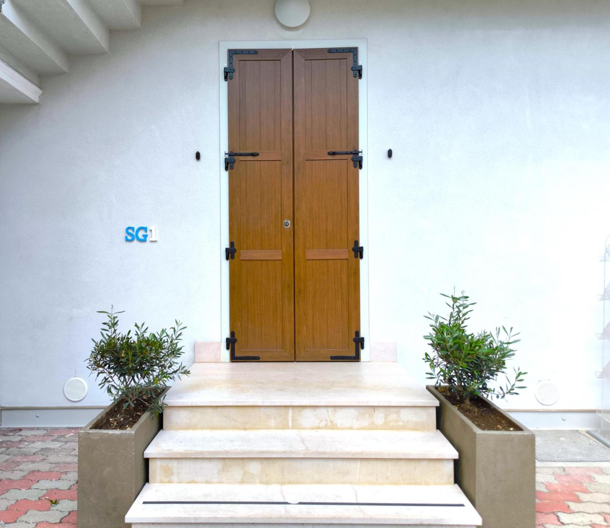 Sg Rooms - Casa Laura Peschiera del Garda Exteriör bild