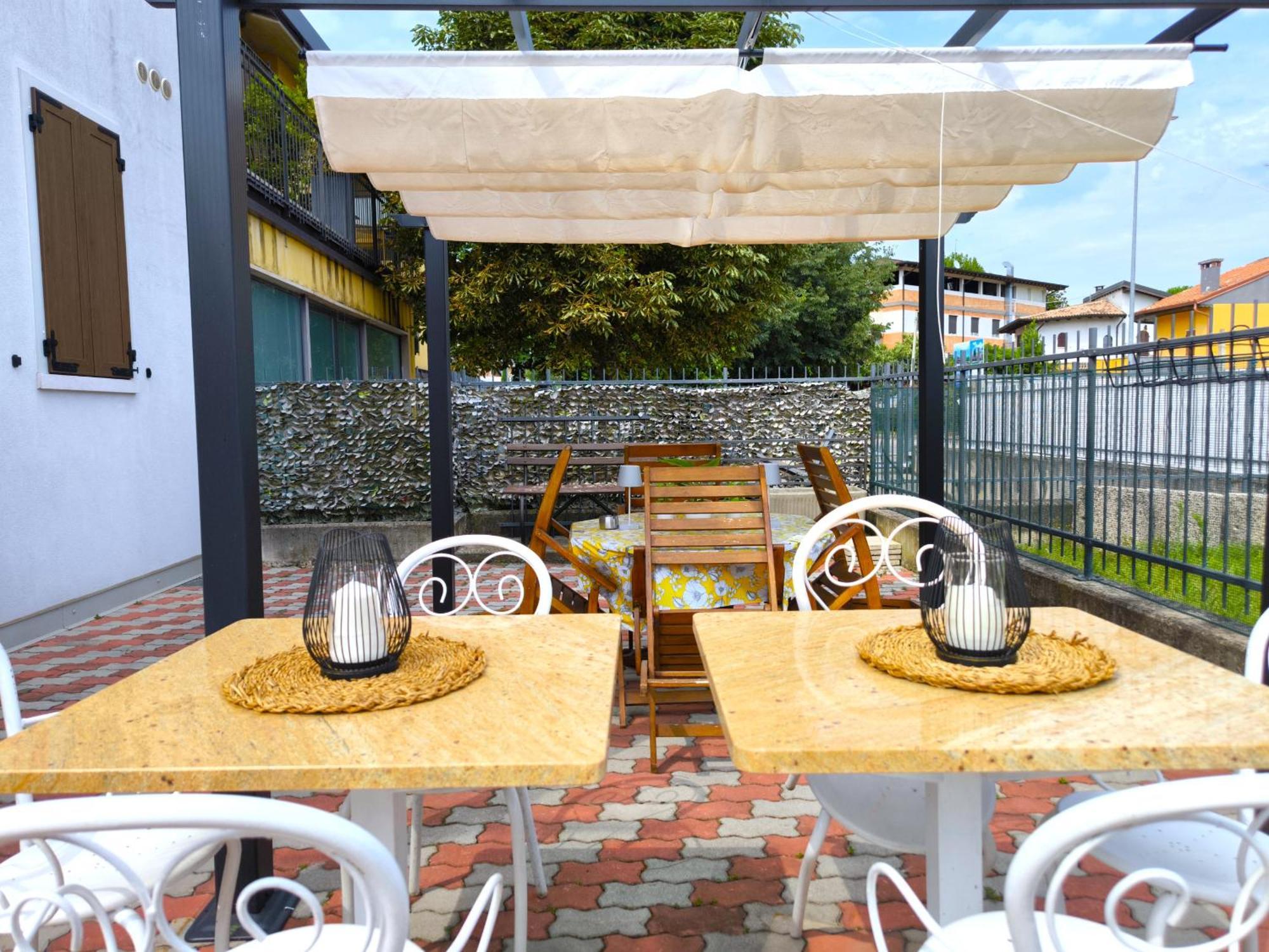 Sg Rooms - Casa Laura Peschiera del Garda Exteriör bild