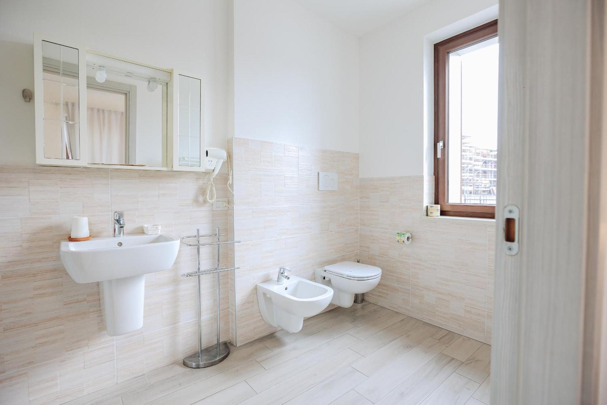 Sg Rooms - Casa Laura Peschiera del Garda Exteriör bild