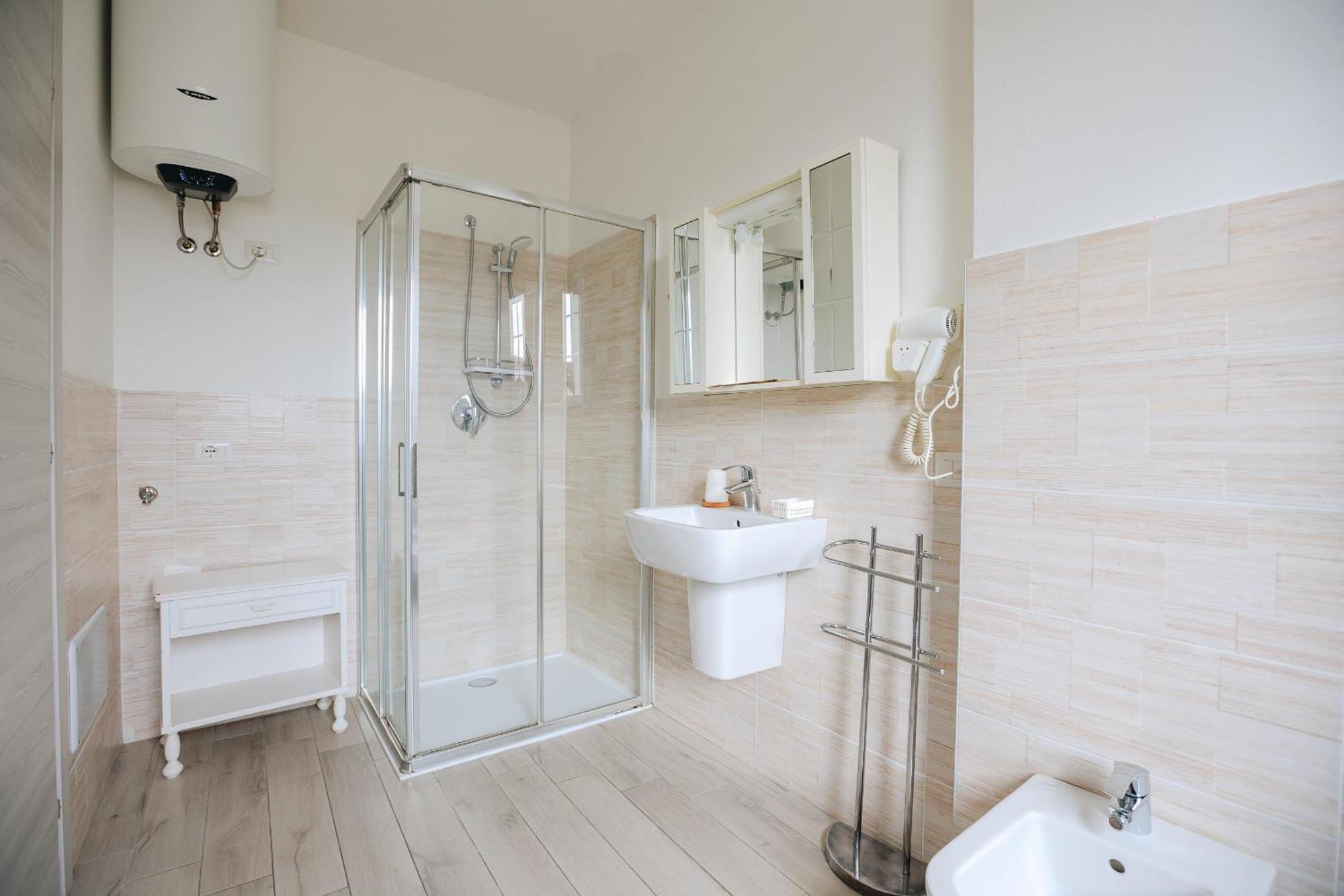 Sg Rooms - Casa Laura Peschiera del Garda Exteriör bild